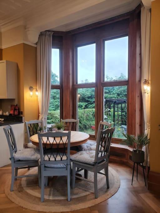 3 Bedroom 3 Bathroom Ground Floor Condo With Veranda Reigate Dış mekan fotoğraf