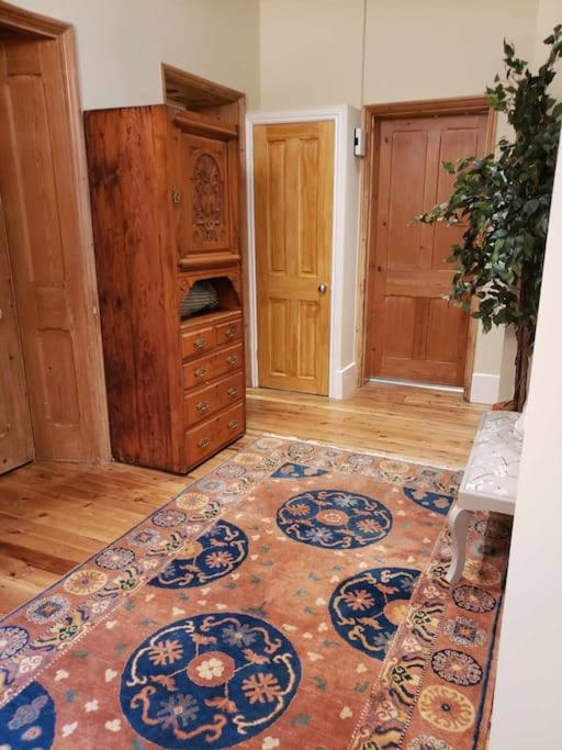 3 Bedroom 3 Bathroom Ground Floor Condo With Veranda Reigate Dış mekan fotoğraf