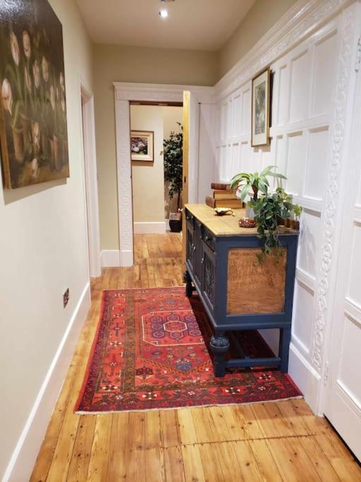 3 Bedroom 3 Bathroom Ground Floor Condo With Veranda Reigate Dış mekan fotoğraf